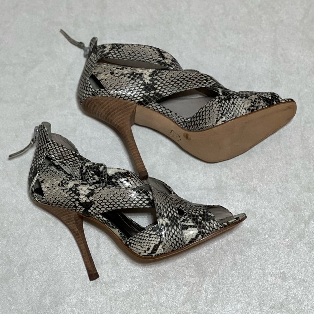 BCBG MaxAzria Ashlee Steel Gray Safari Snake Print Sandal, Size 8 1/2B